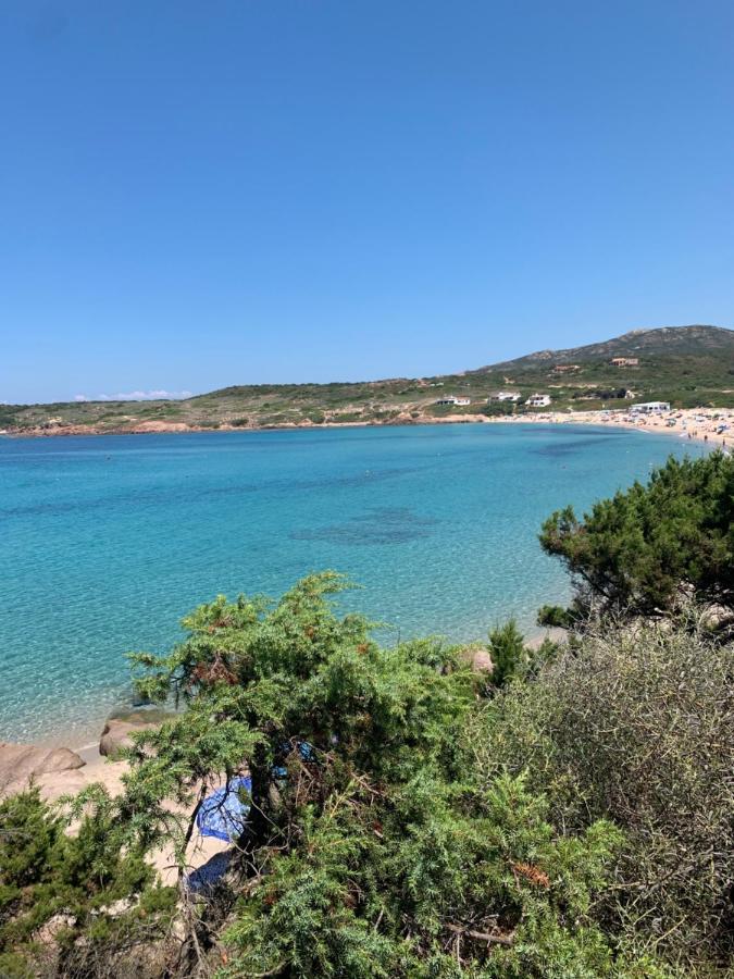 Le Ciliegie: Appartamento Moderno Isola Rossa Εξωτερικό φωτογραφία