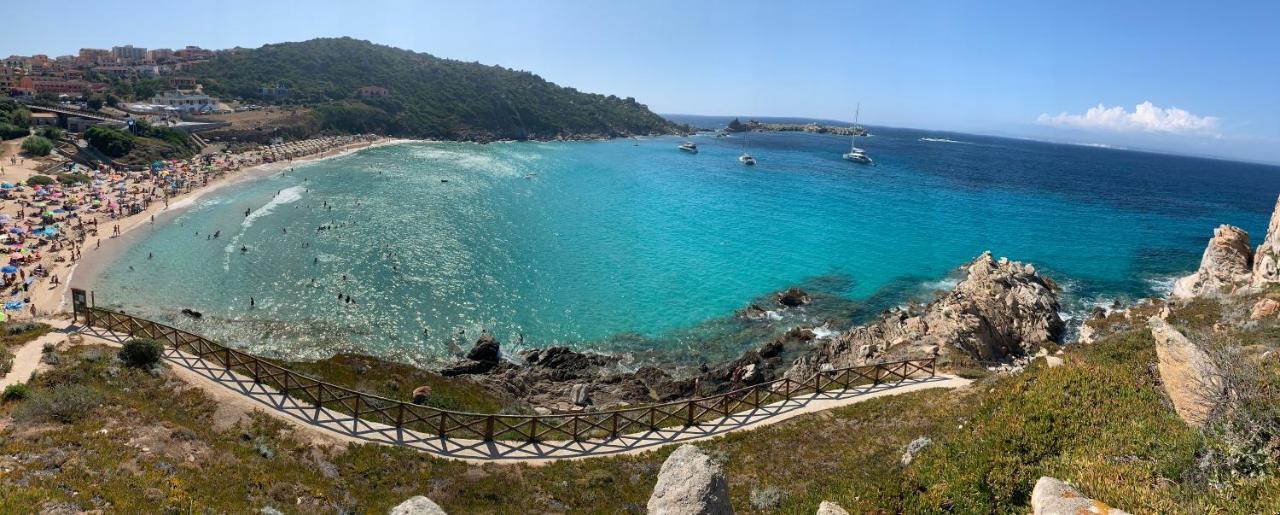 Le Ciliegie: Appartamento Moderno Isola Rossa Εξωτερικό φωτογραφία